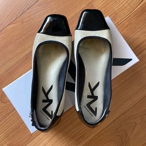 Anne Klein ballet flats, size 8, cream/black
